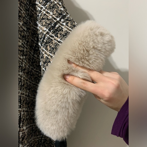 Creme / Tan, Black and White Plaid Tweed Mix Color Fur Cape - Picture 14 of 17